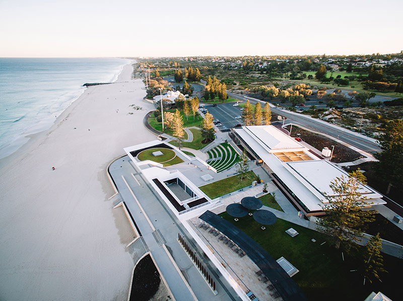 澳大利亚城市海滩冲浪俱乐部建筑设计